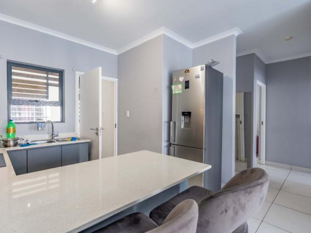 Apartment for sale in Umhlanga, Kwazulu-natal
