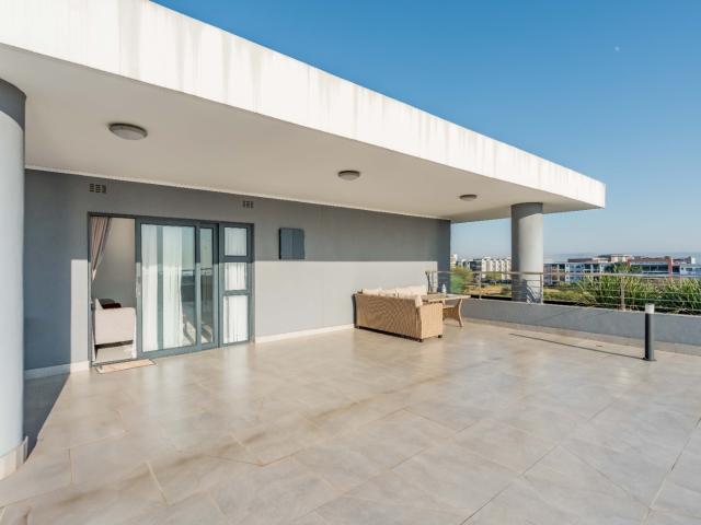 Apartment for sale in Umhlanga, Kwazulu-natal