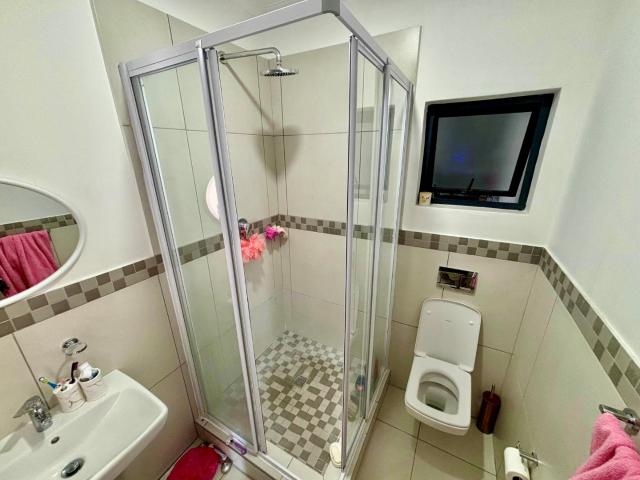 Apartment for sale in Umhlanga, Kwazulu-natal