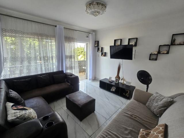 Apartment for sale in Umkomaas, Kwazulu-natal
