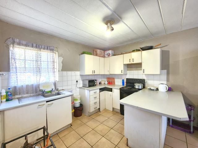 Apartment for sale in Tembisa, Gauteng