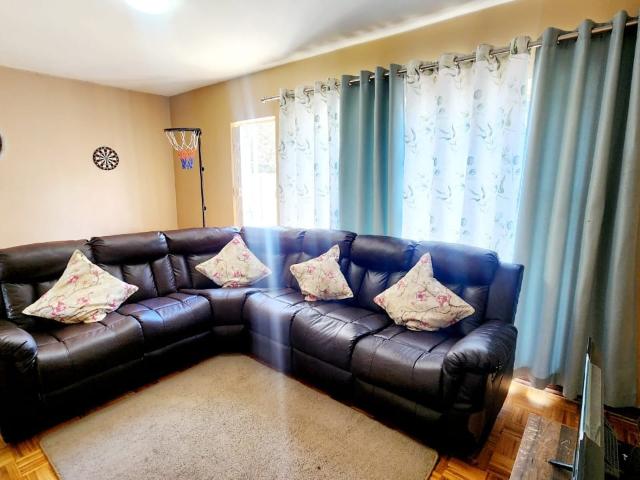Apartment for sale in Port Elizabeth, Eastern Cape