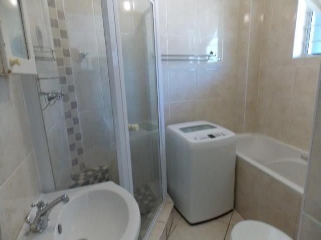 Apartment for sale in Kingsburgh, Kwazulu-natal