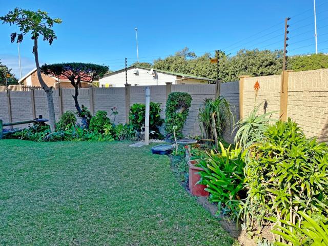 Apartment for sale in Kingsburgh, Kwazulu-natal