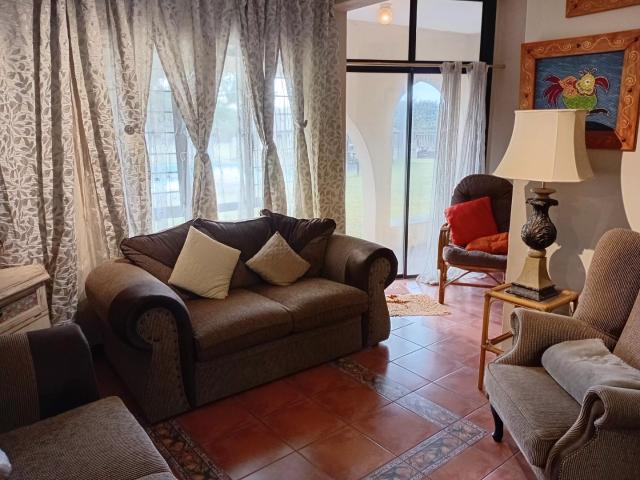 Apartment for sale in Kingsburgh, Kwazulu-natal