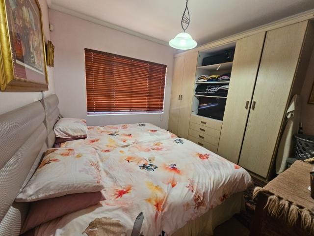 Apartment for sale in Tlhabane, North West