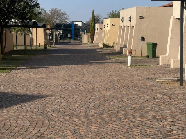 Apartment for sale in Tlhabane, North West