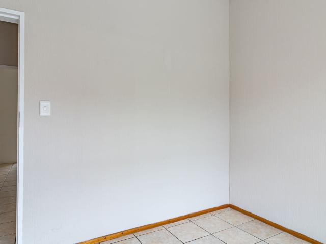 Apartment for sale in Nooitgedacht, Gauteng