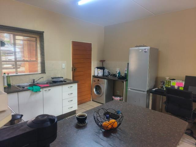 Apartment for sale in Nooitgedacht, Gauteng