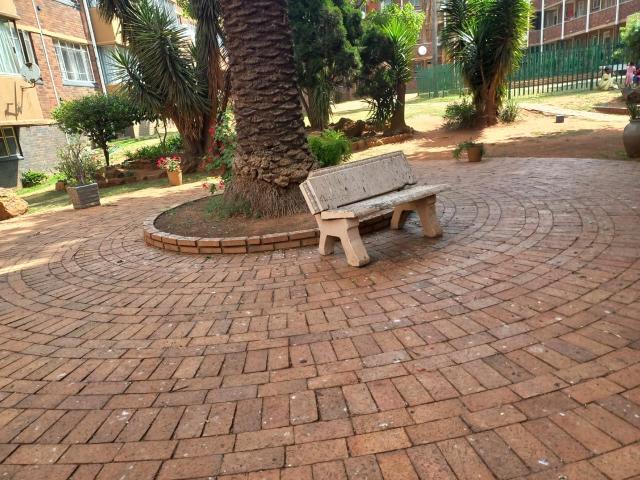 Apartment for sale in Vosloorus, Gauteng