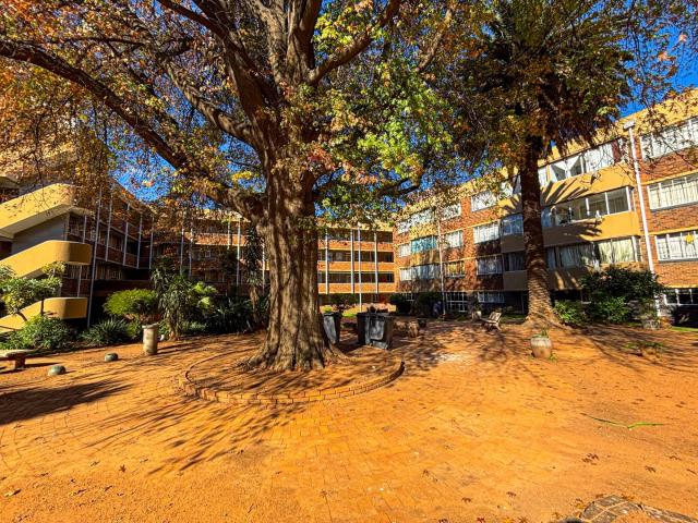 Apartment for sale in Vosloorus, Gauteng