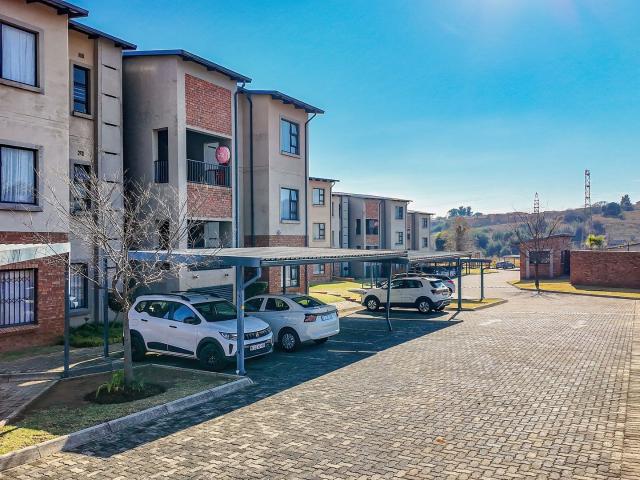 Apartment for sale in Nooitgedacht, Gauteng