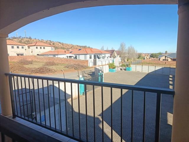 Apartment for sale in Dr Kenneth Kaunda, North West