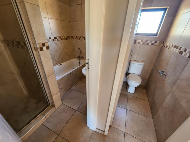Apartment for sale in Dr Kenneth Kaunda, North West