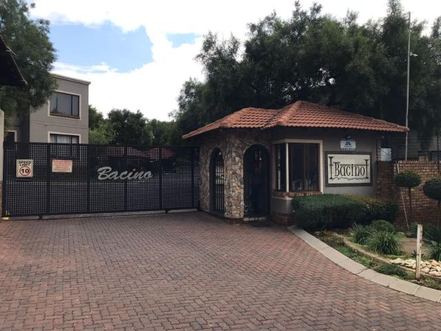 Apartment for sale in Vosloorus, Gauteng