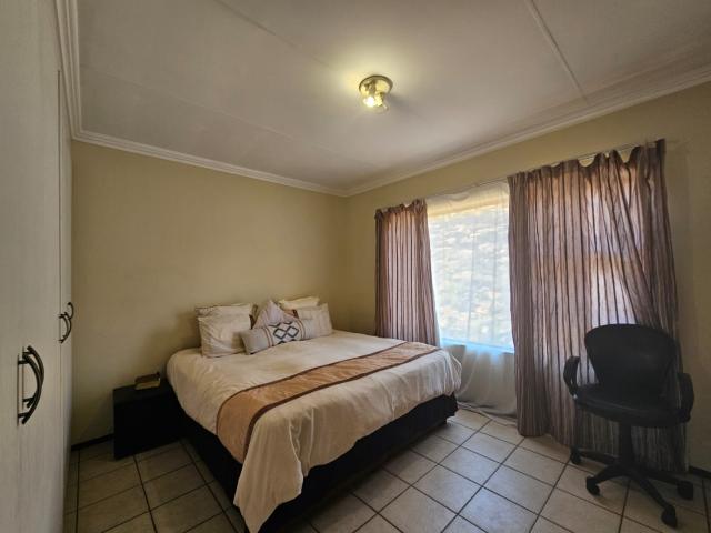 Apartment for sale in Vosloorus, Gauteng