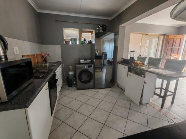 Apartment for sale in Vosloorus, Gauteng