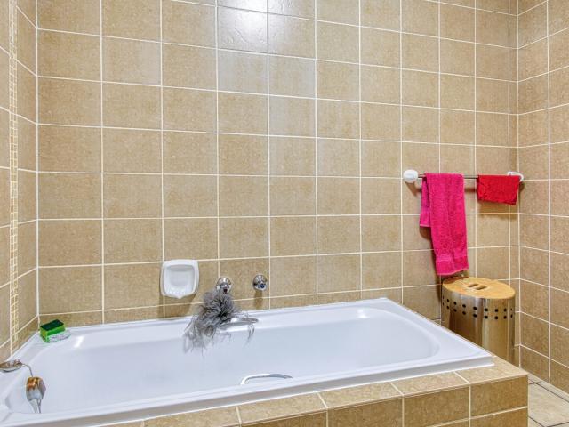 Apartment for sale in Vosloorus, Gauteng