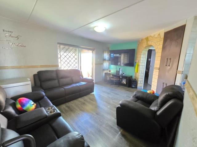 Apartment for sale in Vosloorus, Gauteng