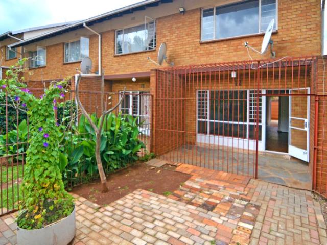 Apartment for sale in Vosloorus, Gauteng