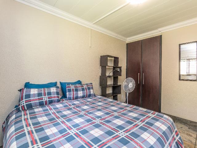 Apartment for sale in Kingsburgh, Kwazulu-natal