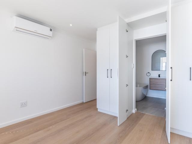 Apartment for sale in Cape Town, Western Cape