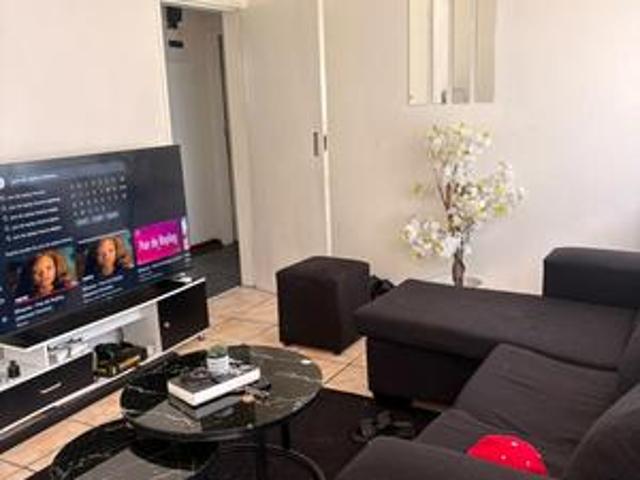 Apartment for sale in Sasolburg, Metsimaholo Local Municipality