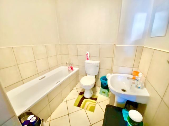 Apartment for rent in Waterkloof, Gauteng