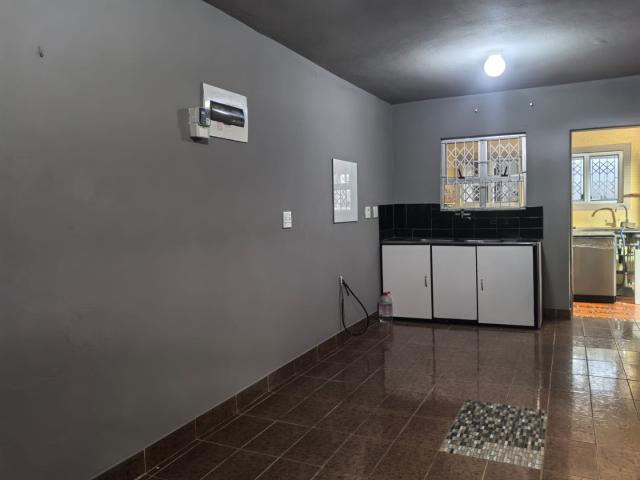 Apartment for rent in Chatsworth, Kwazulu-natal