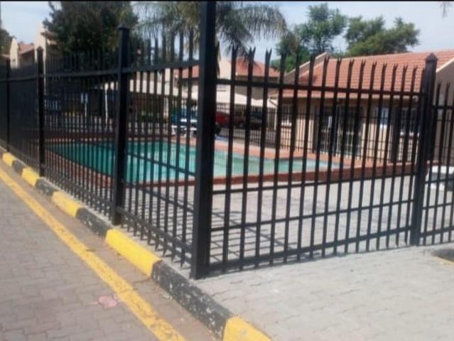Apartment for rent in Die Hoewes, Centurion