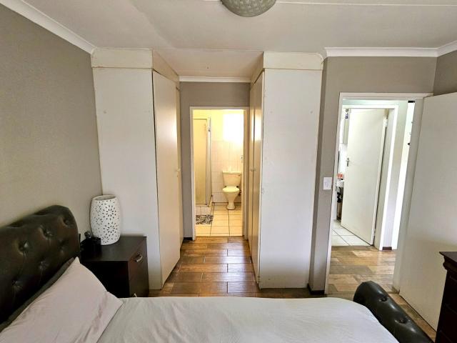 Apartment for rent in Waterkloof, Gauteng