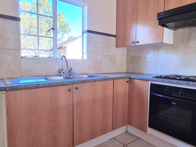 Apartment for rent in Equestria, Gauteng