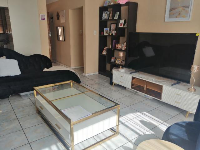 Apartment for rent in Nooitgedacht, Gauteng