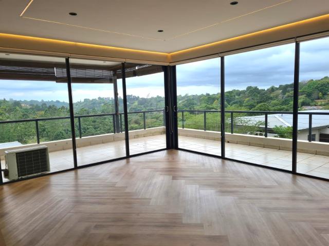 Apartment for rent in Kloof, Kwazulu-natal