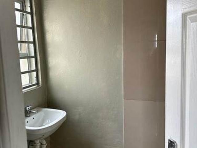 Apartment for rent in Westridge, Mitchells Plain