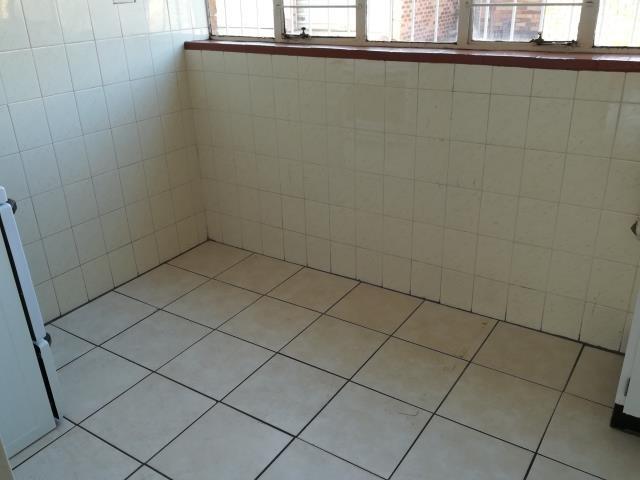 Apartment for rent in Mohlakeng, Gauteng
