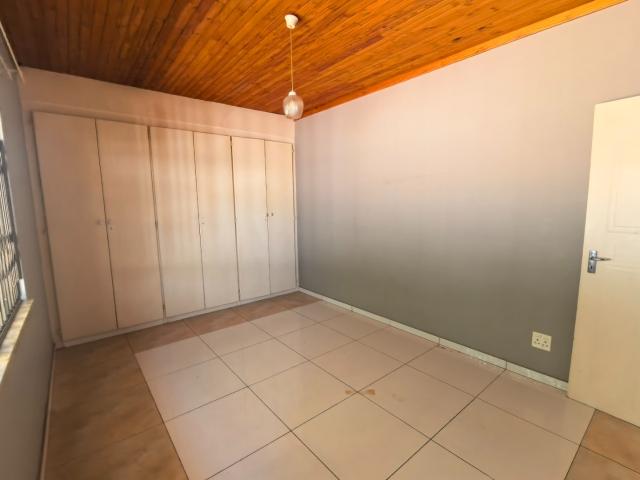 Apartment for rent in Mohlakeng, Gauteng