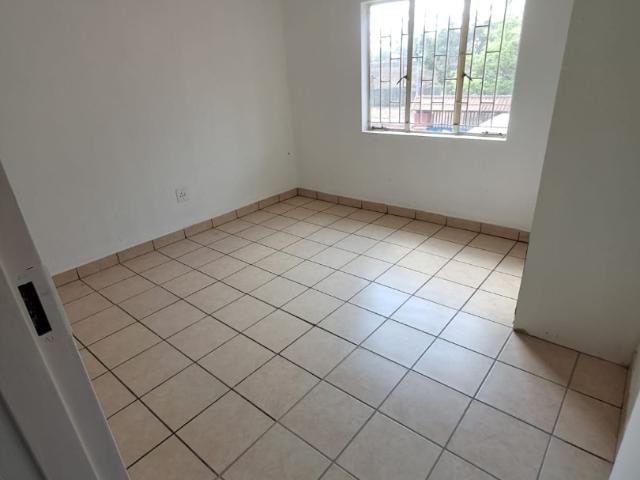 Apartment for rent in Mohlakeng, Gauteng