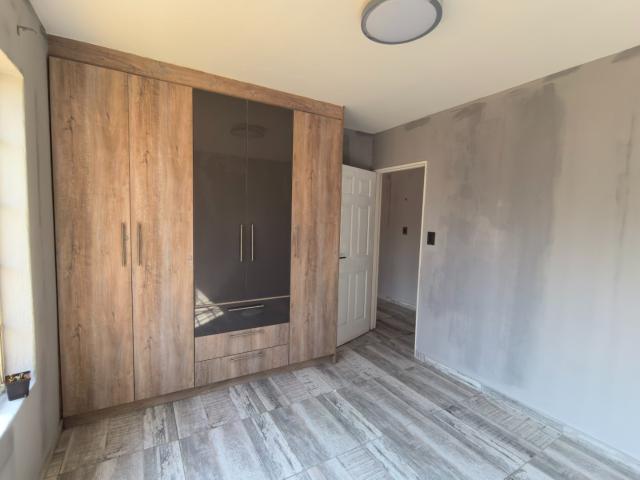 Apartment for rent in Mohlakeng, Gauteng