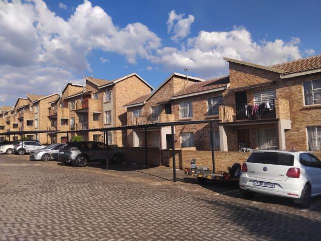 Apartment for rent in Nooitgedacht, Gauteng