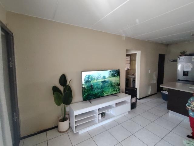 Apartment for rent in Nooitgedacht, Gauteng