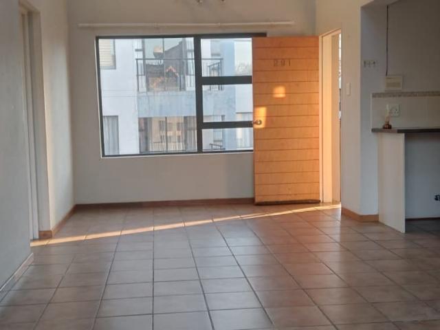Apartment for rent in Nooitgedacht, Gauteng