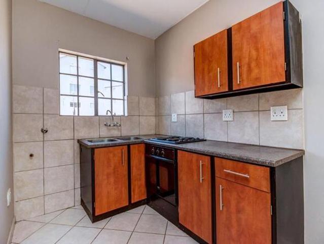Apartment for rent in Jabavu, Soweto