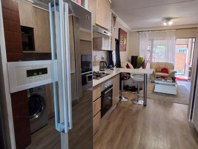 Apartment for rent in Waterkloof, Gauteng