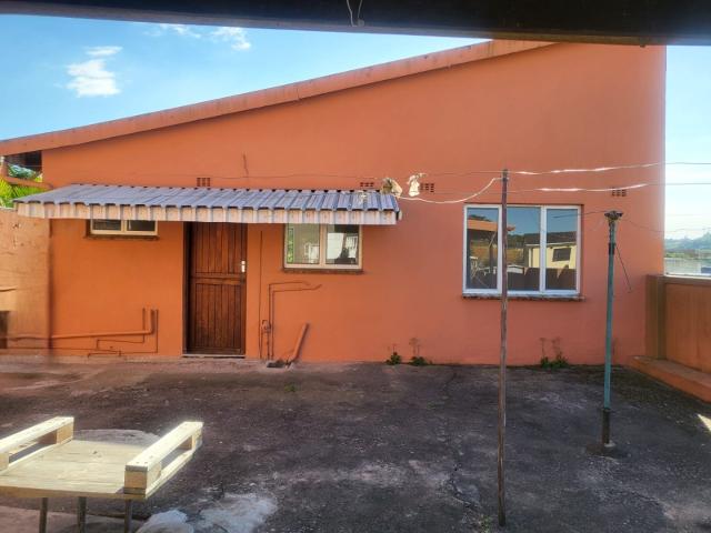 Apartment for rent in Chatsworth, Kwazulu-natal