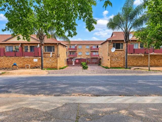 Apartment for rent in Mountain View, Pretoria