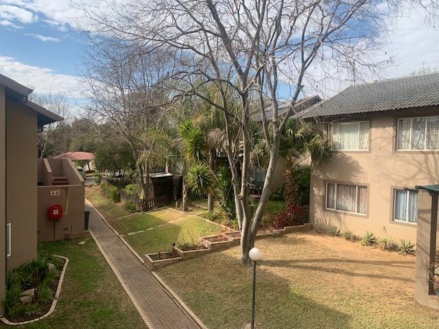 Apartment for rent in Nooitgedacht, Gauteng