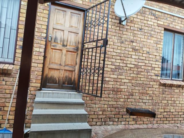 Apartment for rent in Olievenhoutbos, Gauteng