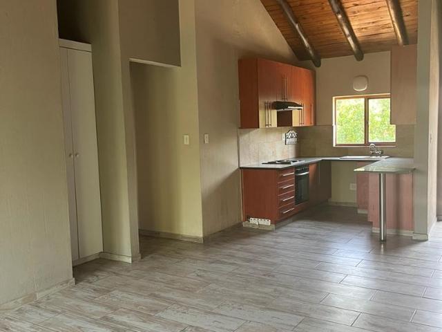 Apartment for rent in Paulshof, Alexandra