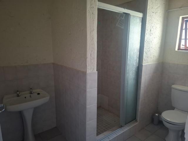 Apartment for rent in Paulshof, Alexandra